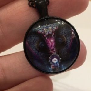 Awesome Cobra cabochon pendant necklace, NWOT